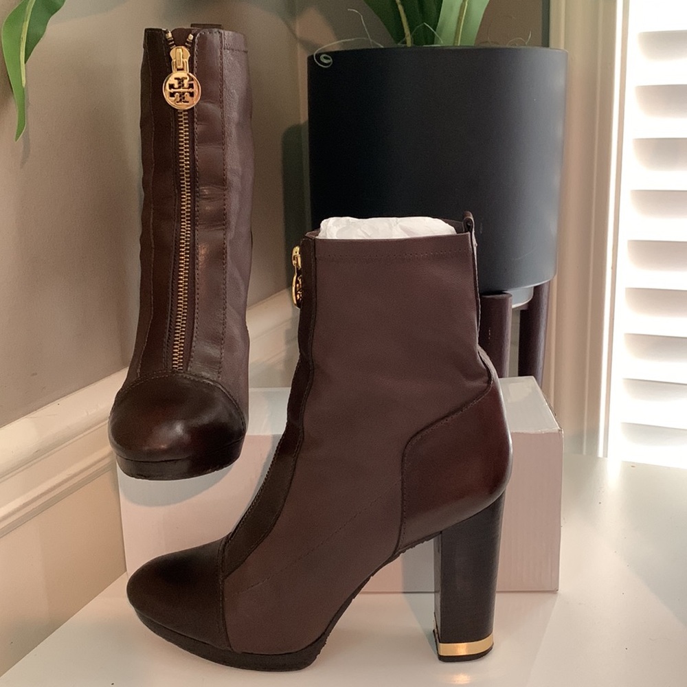 Tory Burch Booties Zipper At Front Brow Leather - image 6